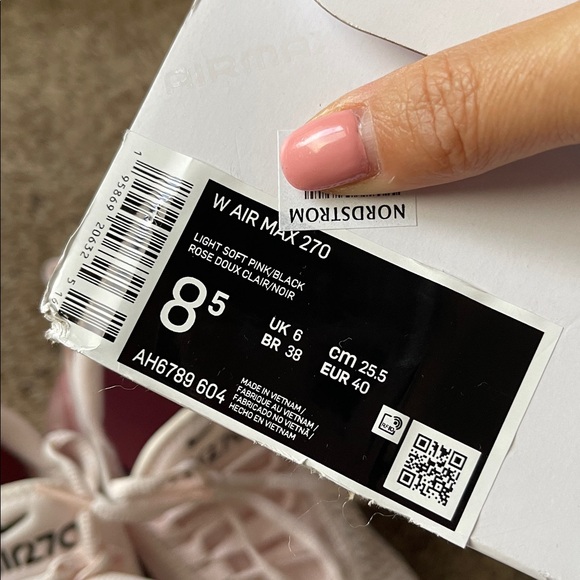 Nike Air Max 270 8.5 - Picture 10 of 10